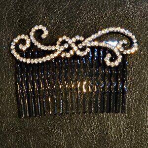New/never used Rhinestone hair comb